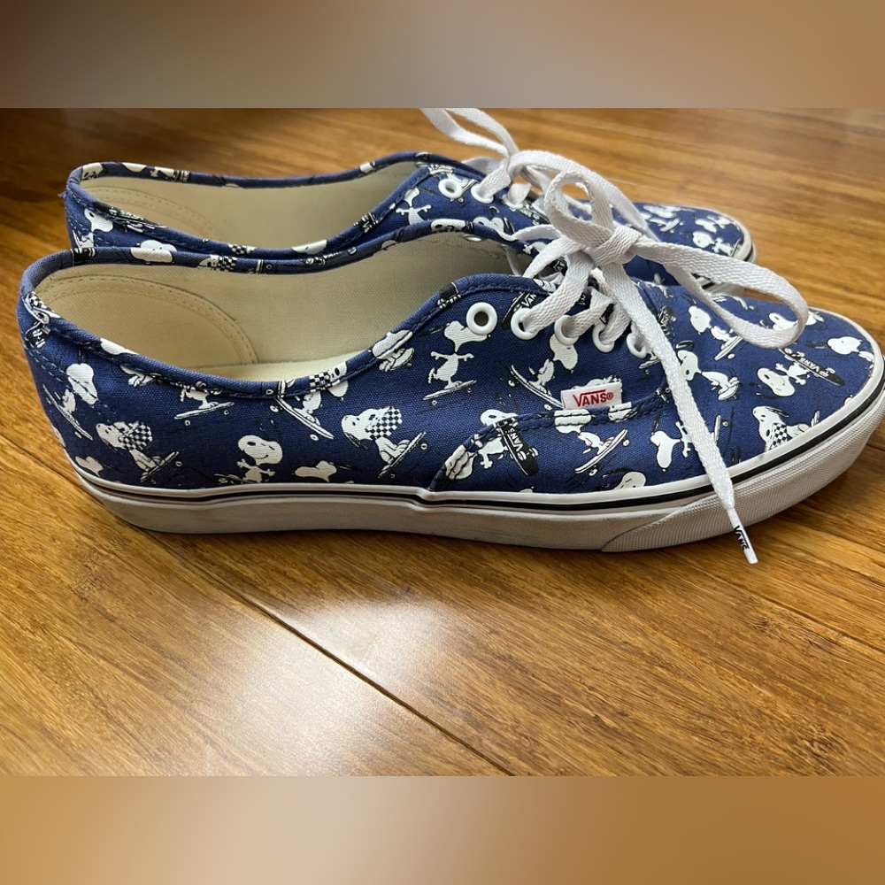 Rare vans authentic snoopy size 13